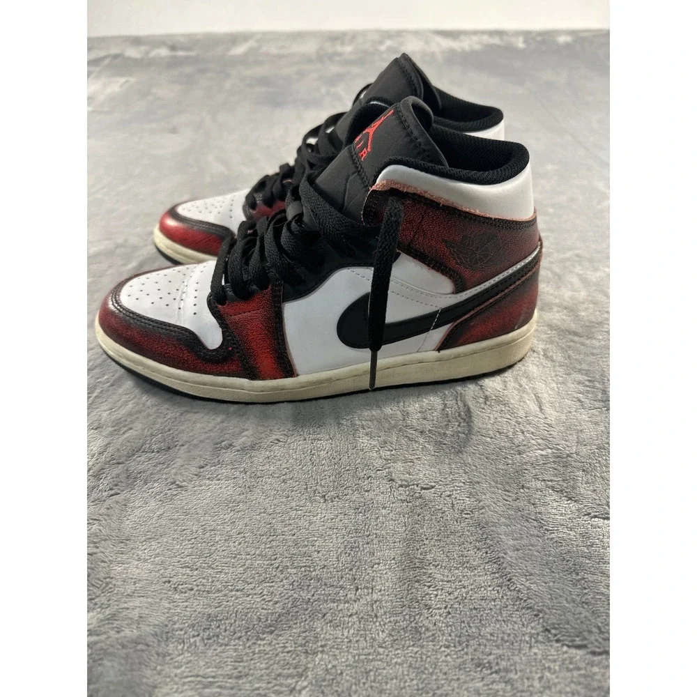 Nike Air Jordan 1 Mid Wear-Away Chicago Black Red DV9565-006 Mens 7.5